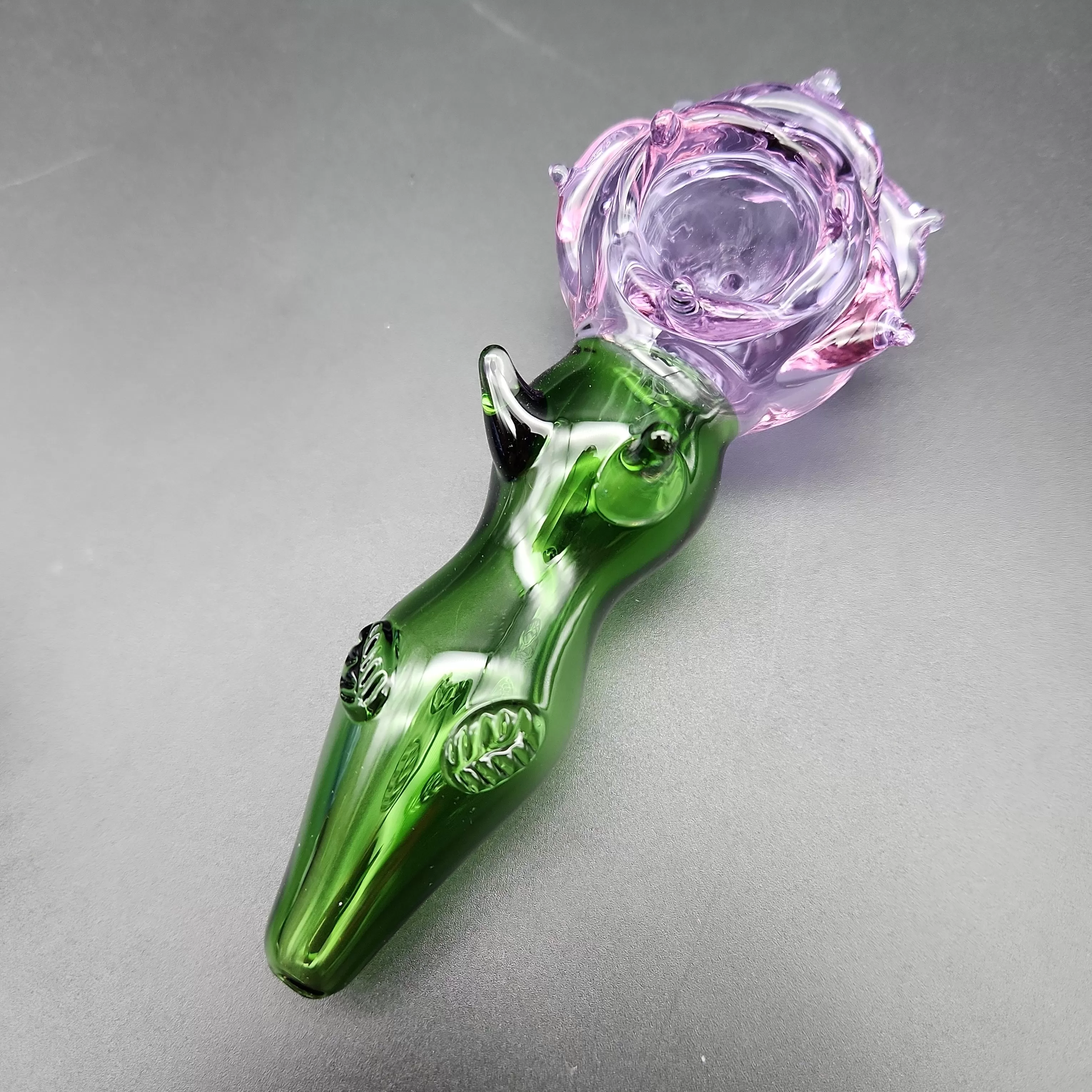 5 Rose Petal Hand Pipes