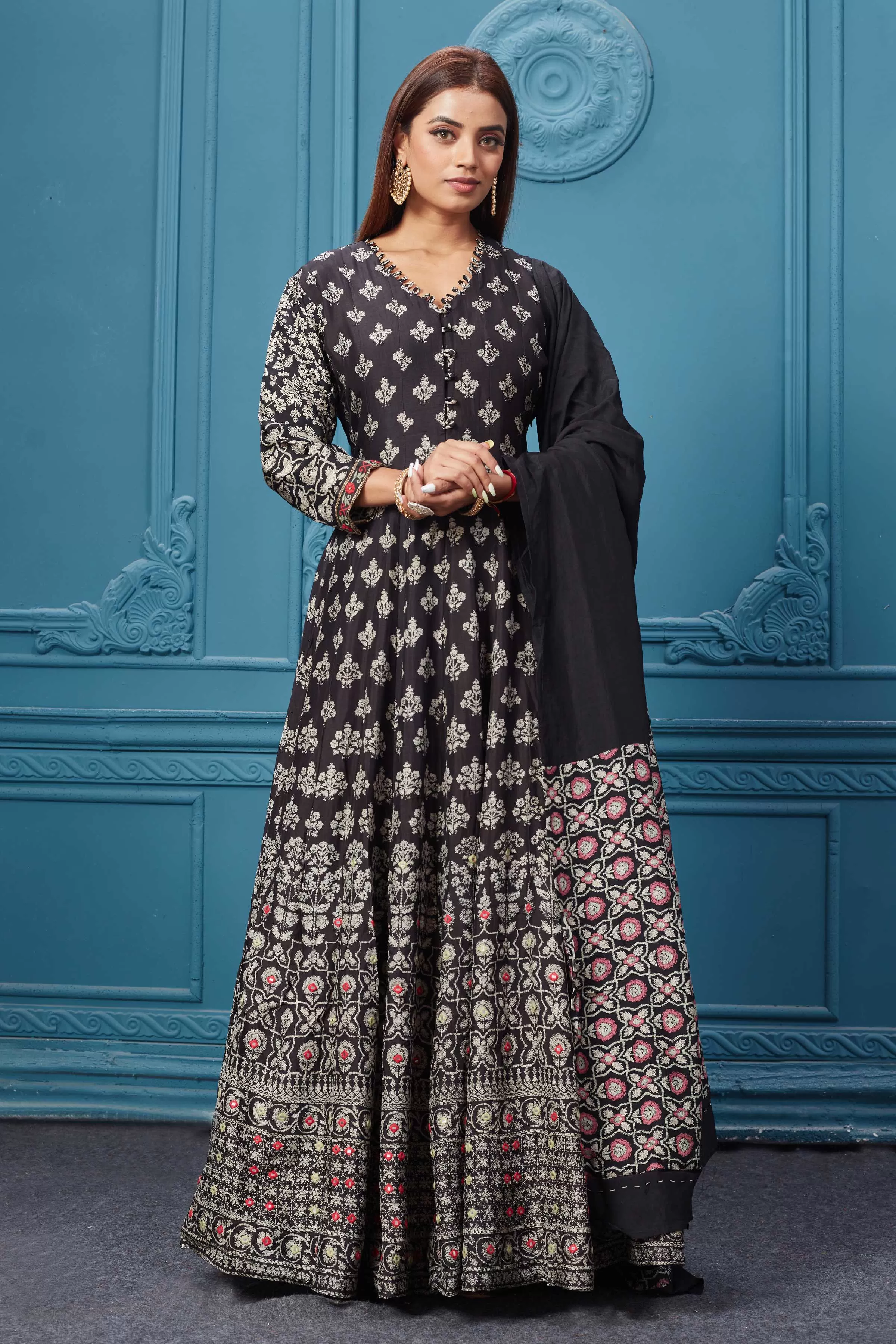 510022 Beautiful Black Anarkali Suit Set