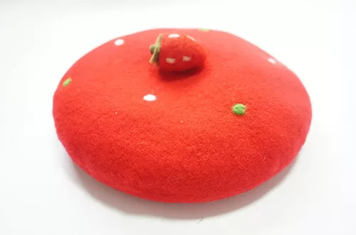 ''A STRAWBERRT'' POINT RED BERET BY51020