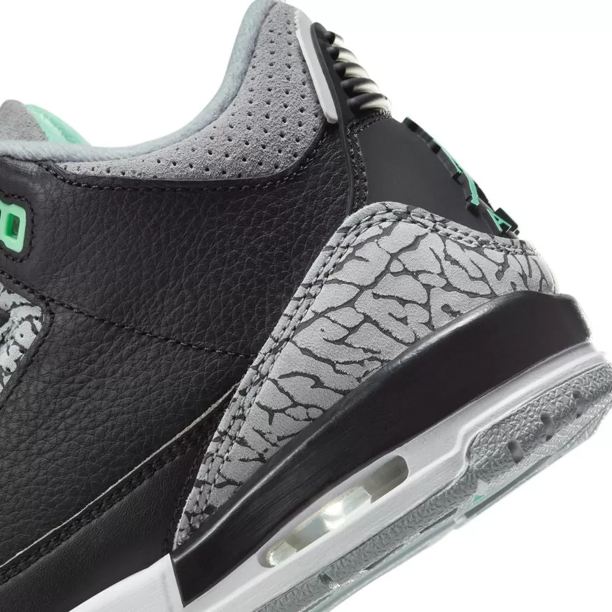 Air Jordan 3 Retro "Green Glow" CT8532-031