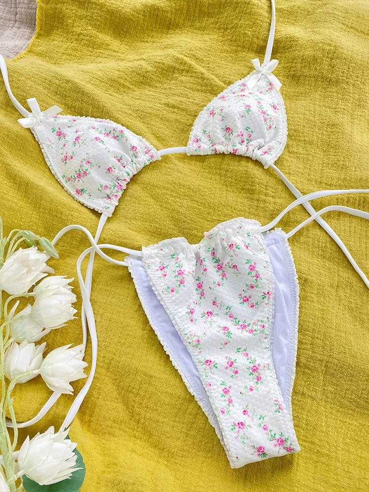 Bikini mit süßer Blumenschleife