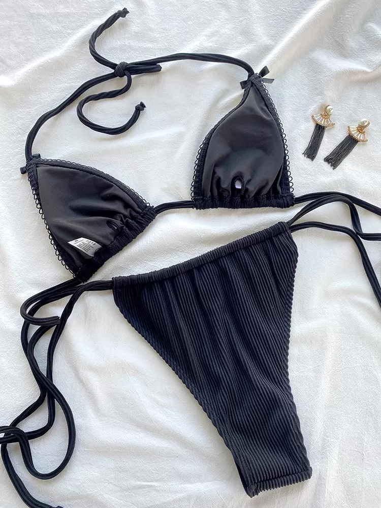 Bikini mit süßer Blumenschleife