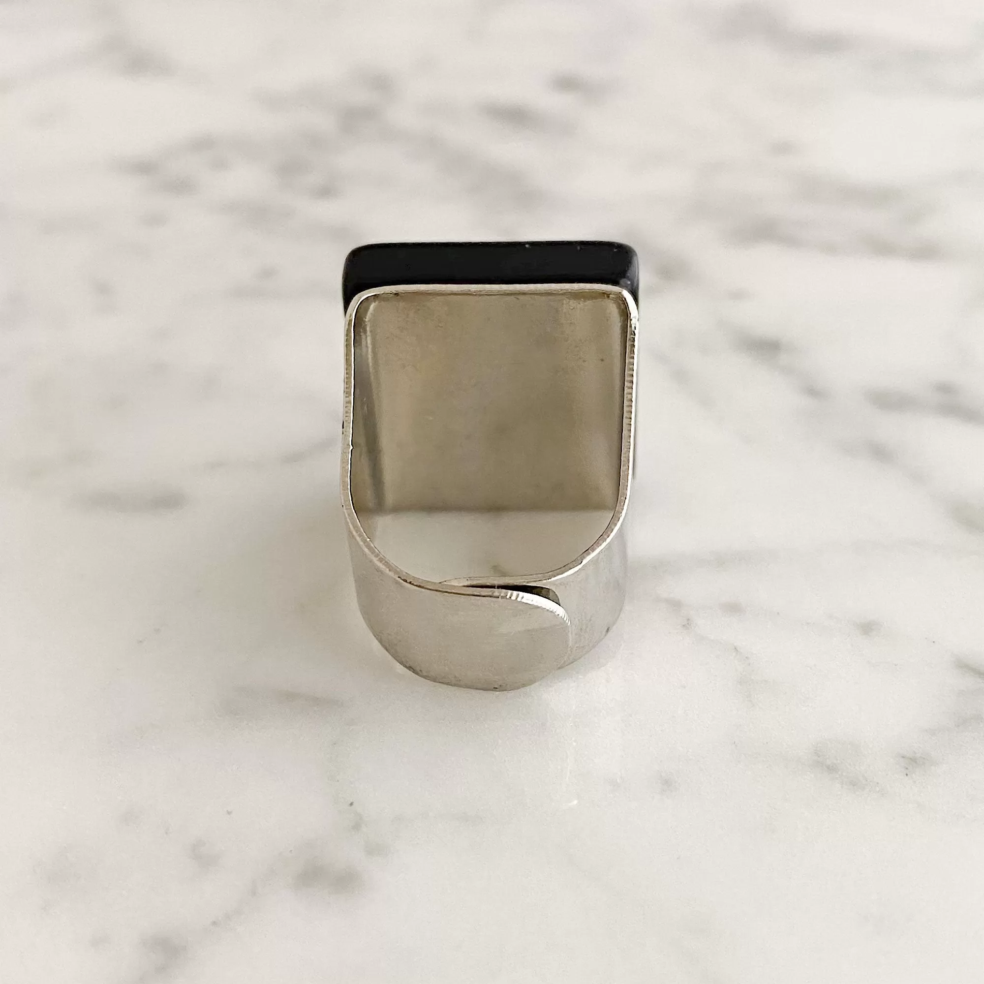 LEGEND square black cocktail ring