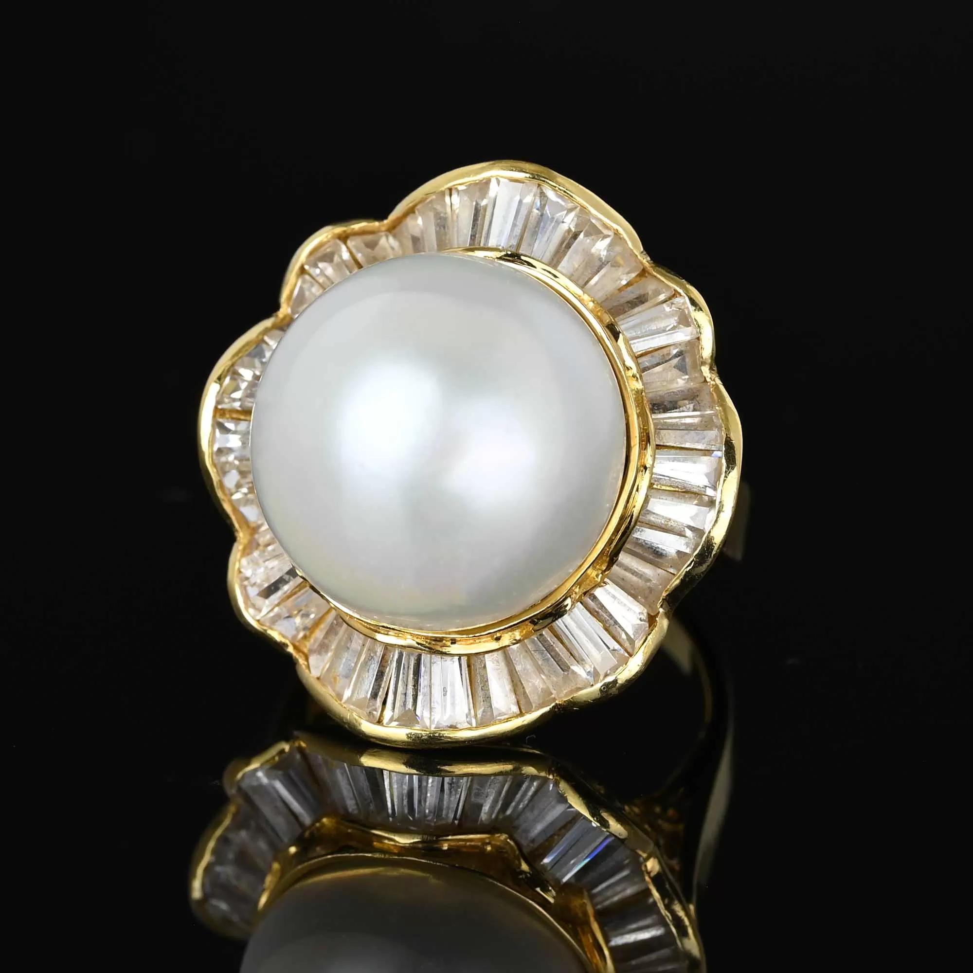 Magnificent 18K Gold Pearl Ballerina Ring