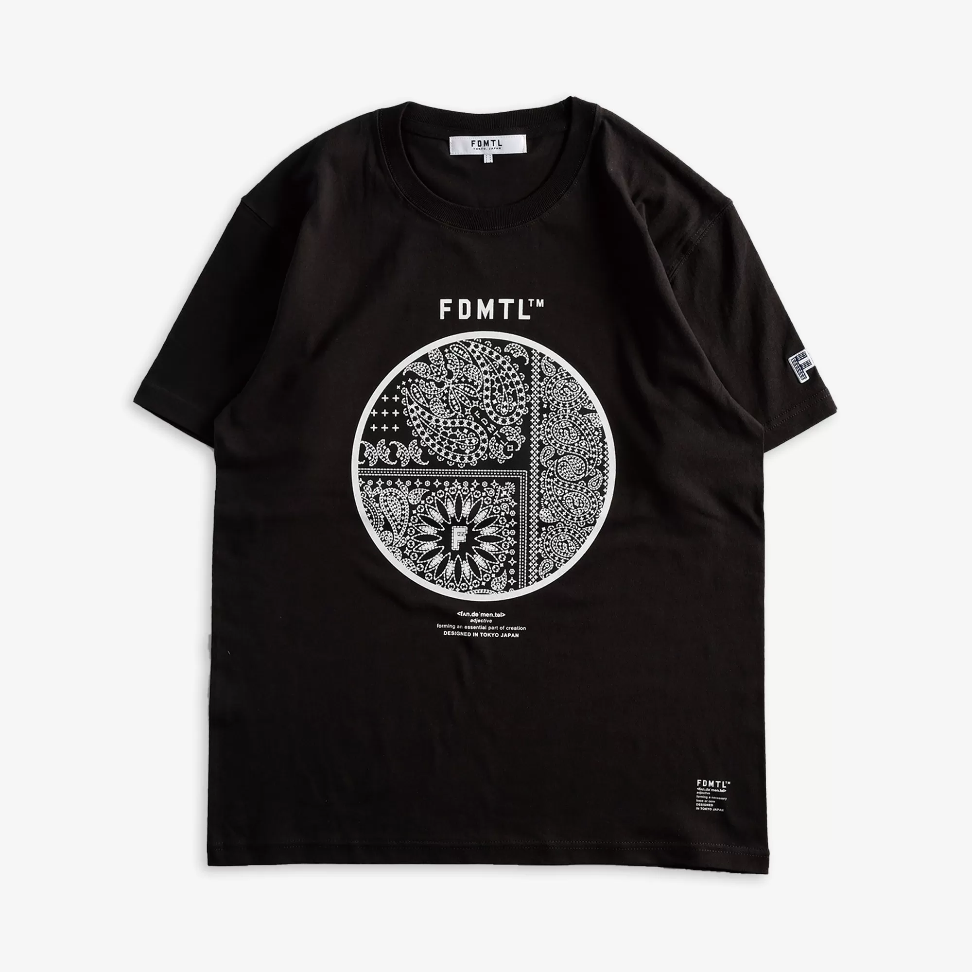 PRINTED PAISLEY TEE SUMI 'BLACK'