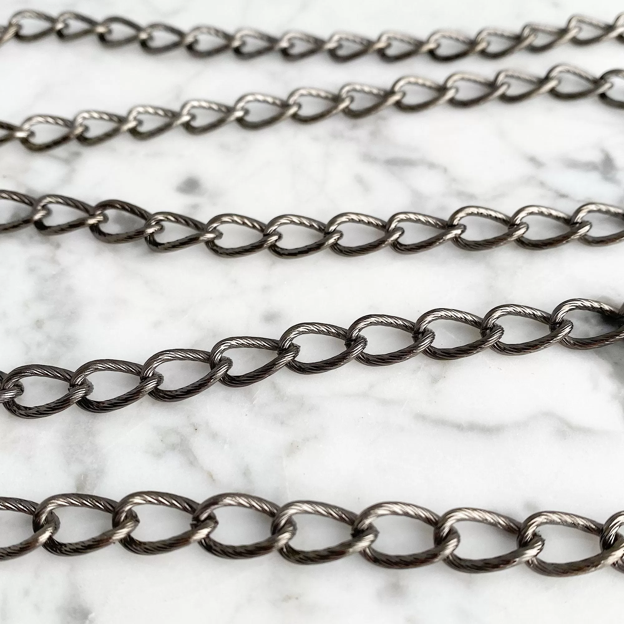 SALVATORE vintage gun metal chain belt