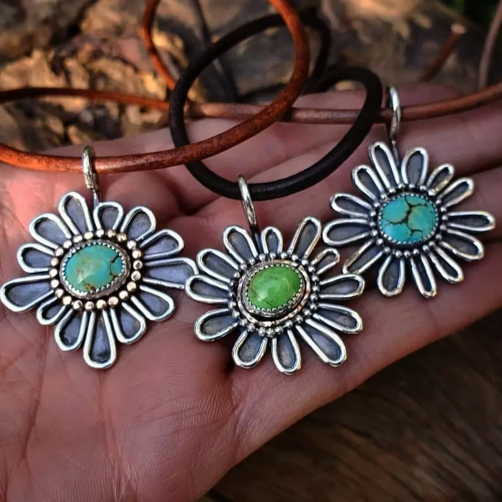 Turquoise Flower Pendant Necklace